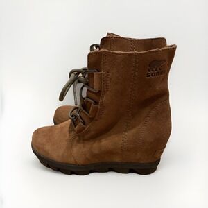 Sorel Youth Joan of Arctic Wedge II Boots Brown Sz 2Y   Suede